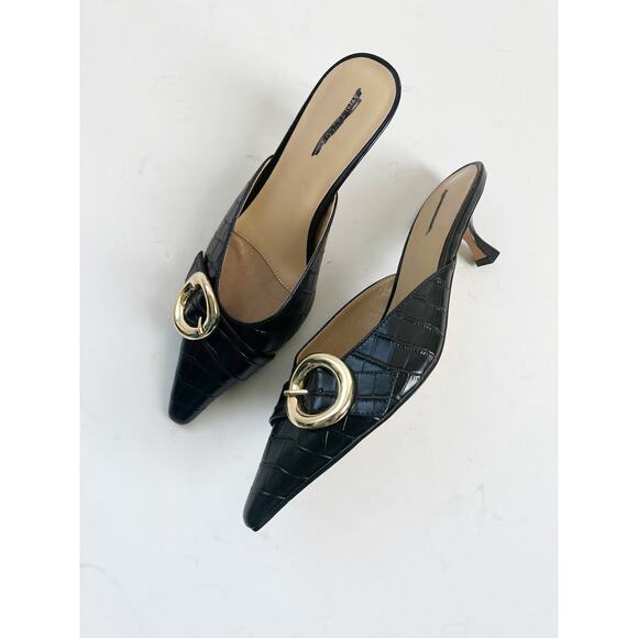 Ann Taylor Black Embossed Buckle Kitten Heels - Size 8.5 - Picture 2 of 6